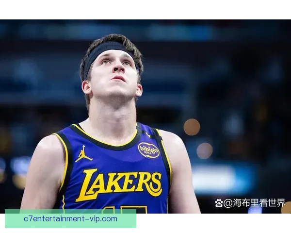 湖人讨论里夫斯季后赛中担纲更多组织任务的可能性